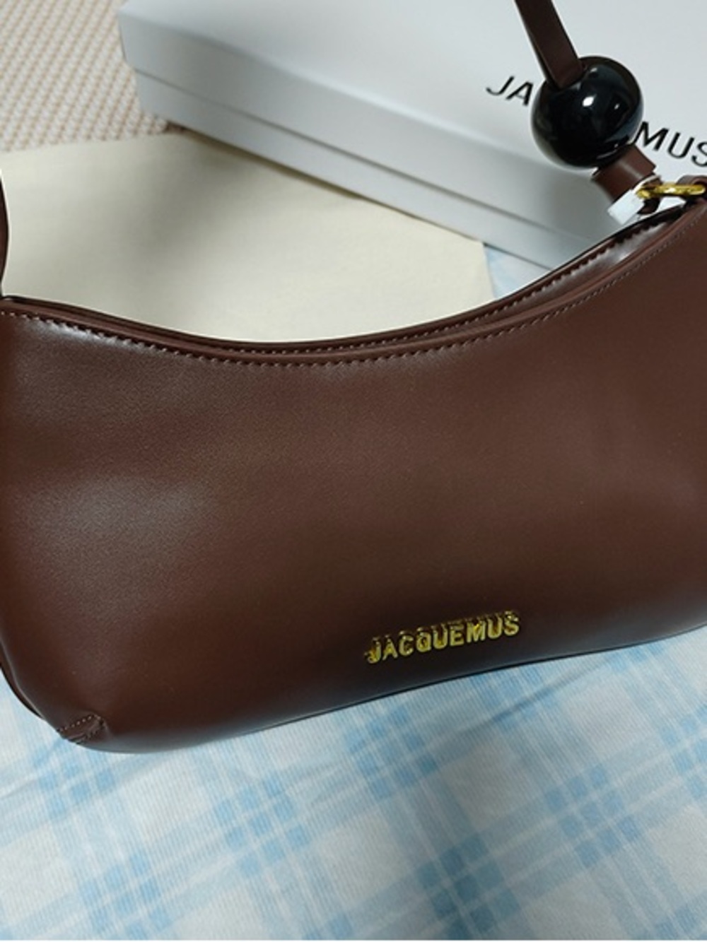 Jacquemus Brown Leather Crossbody Bag with Gold Logo - Picture 4 of 5